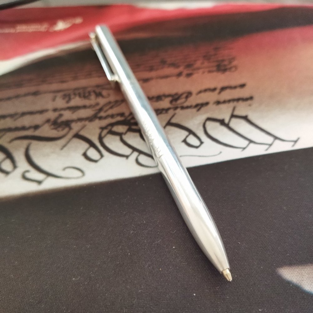 Executive Tiffany & Co T-clip ball-point pen sterling silver